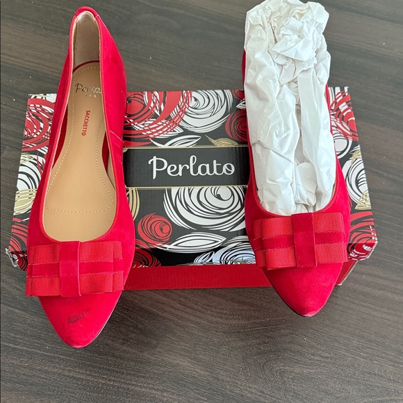 Brand New PERLATO Women's Red Bow Flats - Picture 1 of 4